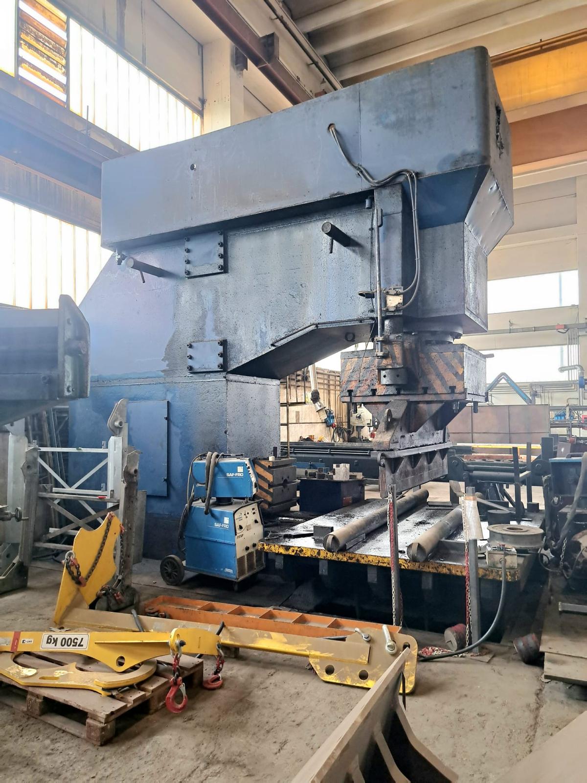 S. EUSTACCHIO 450 T 